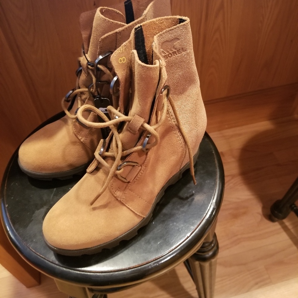 NWT Sorel Girls Chelsea Wedge II